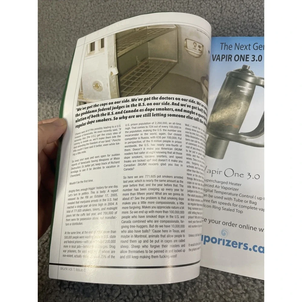 Skunk‎ Magazine Volume 1 Issue 8
